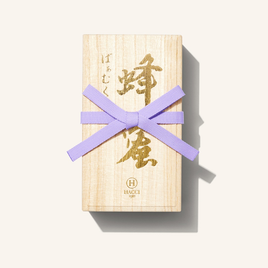 【予約】はちみつバウムクーヘン（風呂敷：こうばい）(結び紐：ふじ)